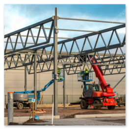 Podest teleskopowy do prac montażowych na zewnątrz